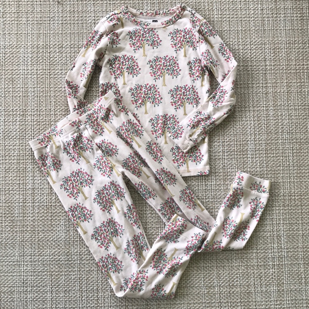 Tea Collection Pajamas (girls' size 7)